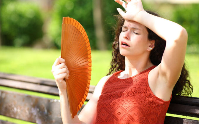 10 tips voor warm weer: zo blijf je koel, praktisch en goed voorbereid